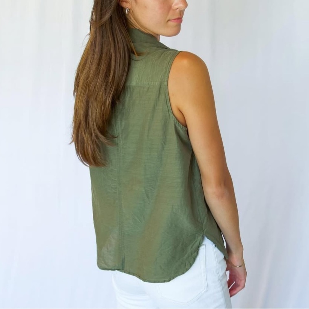 Banana Republic Sleeveless Tank - Picture 3 of 5